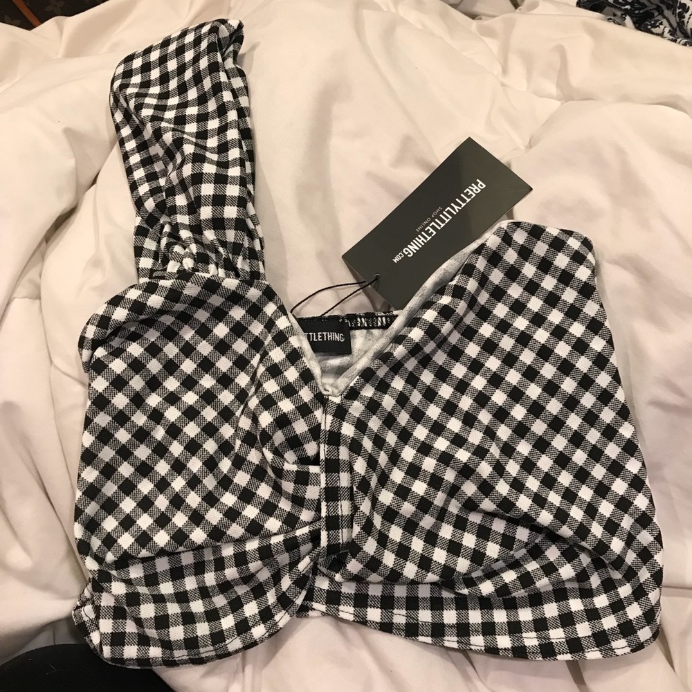 Pretty Little Thing top